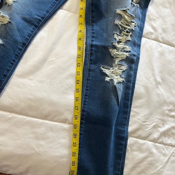 American Eagle Skinny Jeans - Picture 2 of 6